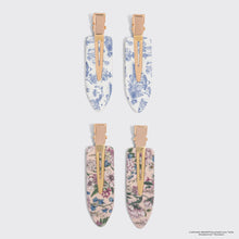 Load image into Gallery viewer, KITSCH - Bridgerton x Kitsch Creaseless Clips in Toile in Bloom