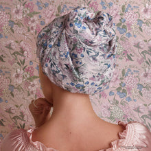 Load image into Gallery viewer, KITSCH - Bridgerton x Kitsch Satin-Lined Flexi Shower Cap in Wisteria