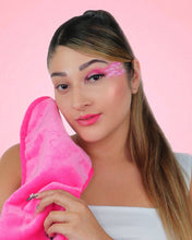 Load image into Gallery viewer, MakeUp Eraser - Original Pink MakeUp Eraser PRO (new look)
